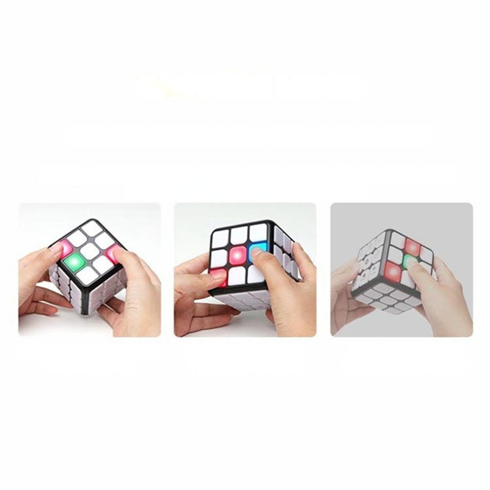 Intelligentes Rubik's Cube Puzzle, stilvolles Design, verbessert kognitive Fähigkeiten, ideal für alle Schwierigkeitsstufen.