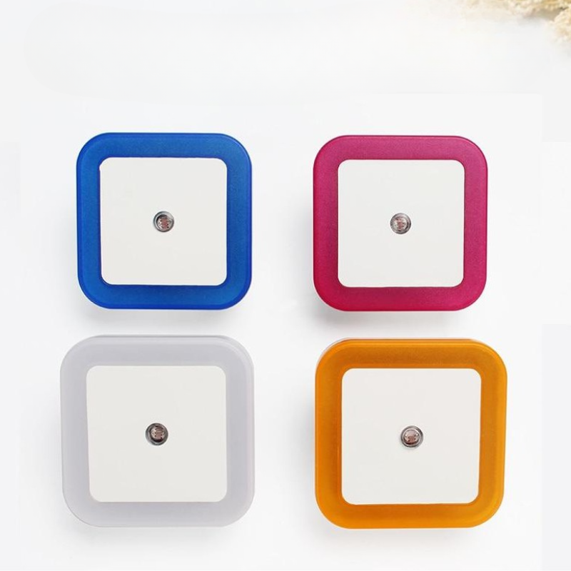 "Kompaktes Smart Sensor Nachtlicht mit stilvollem Design und intelligenter Sensorik für effiziente Raumausleuchtung."