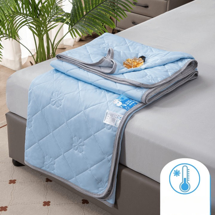 Kühlende Sommerdecke - Atmungsaktiv & Feuchtigkeitsabsorbierend