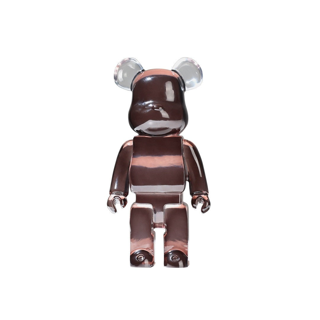 "Lebendige Bearbricks Skulptur mit buntem Design, ideal als stylische Tischdekoration und Sammlerfigur, aus Harz gefertigt."