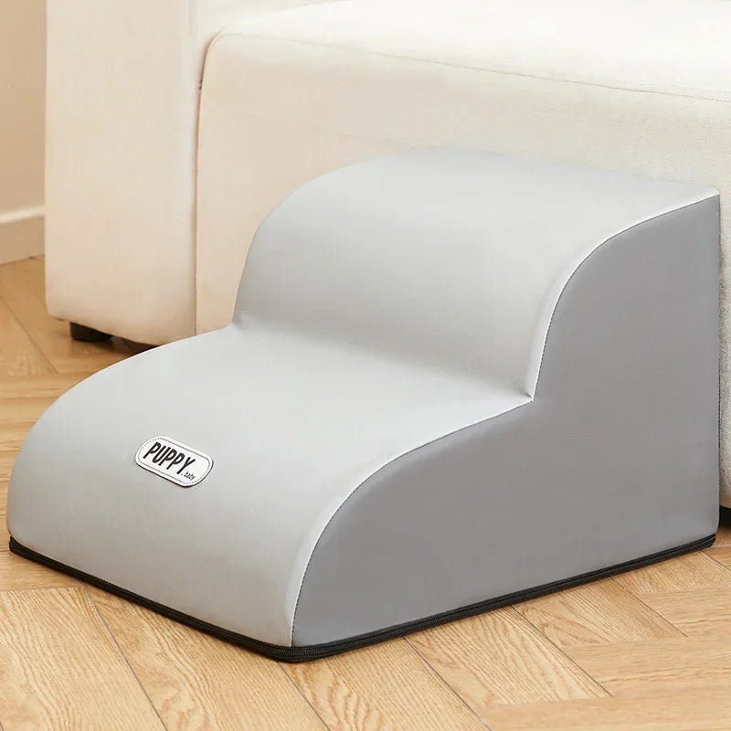 Luxuriöse Haustier-Treppe in Grau für Bett und Sofa, mit rutschfester Oberfläche, ideal für kleine oder ältere Tiere.