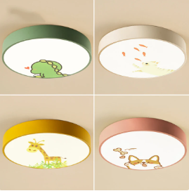 "Märchenhafte Kinder Deckenleuchte, fantasievolle Motive, warmes Licht, perfekt für magische Atmosphäre im Kinderzimmer"