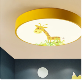 "Märchenhafte Kinder Deckenleuchte, fantasievolle Motive, warmes Licht, perfekt für magische Atmosphäre im Kinderzimmer"