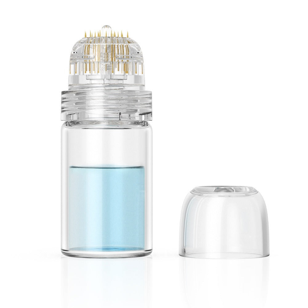 "Microneedling Derma Stempel mit 20 Titannadeln und Serumflasche für glatte, strahlende Haut und verbesserte Hautpflege."