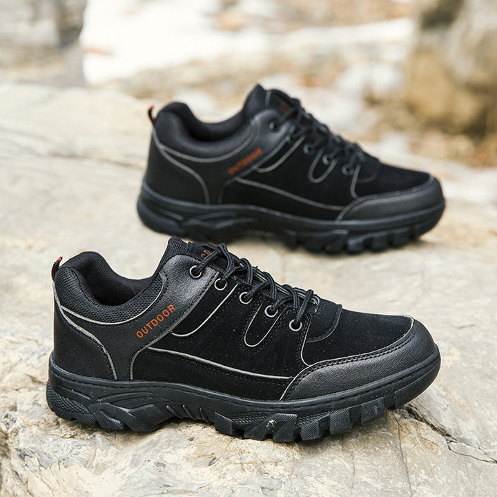 Moderner Herren Outdoor-Sneaker, atmungsaktiv, rutschfeste Sohle, ideal für Abenteuer und Alltag, komfortabel und robust.