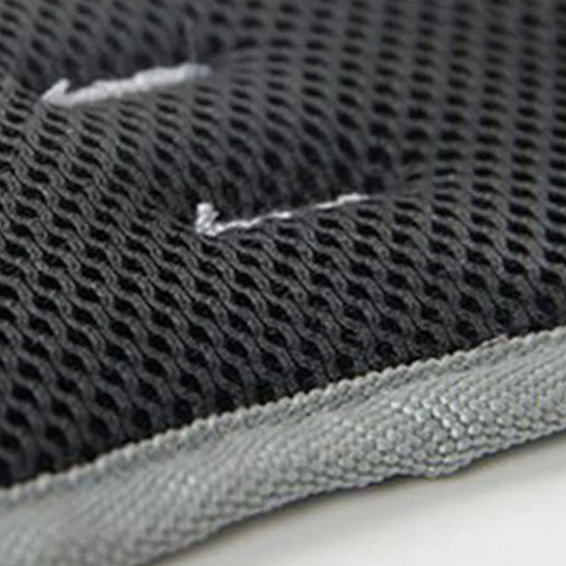 Orthopädischer Hundegurt, ergonomisch, bietet Unterstützung und Stabilität für Hunde-Hinterbeine, Detailaufnahme.