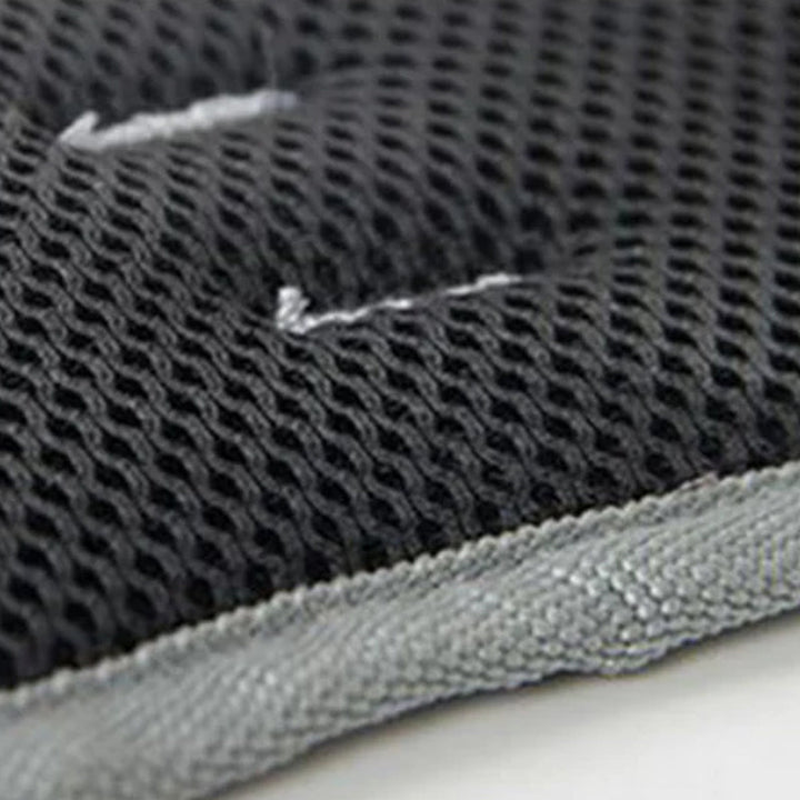 Orthopädischer Hundegurt, ergonomisch, bietet Unterstützung und Stabilität für Hunde-Hinterbeine, Detailaufnahme.