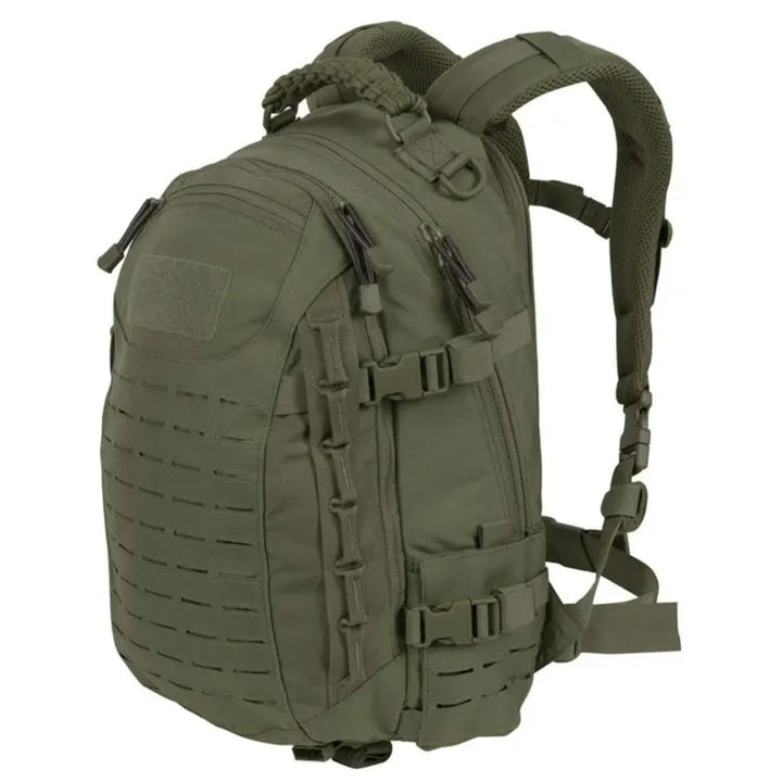 "Robuster taktischer Rucksack in Camouflage, 30-Liter-Stauraum, wasserabweisend, ideal für Camping und Wandern."