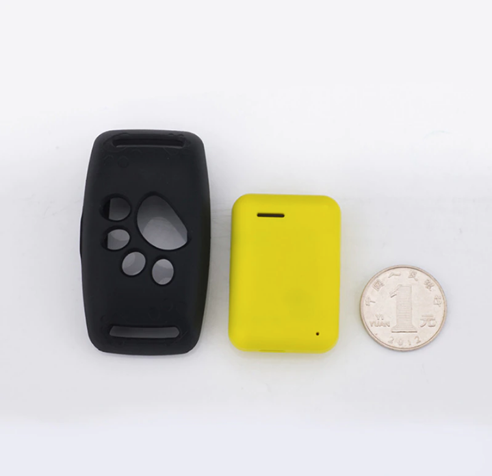 "Rosa GPS-Halsband für Haustiere mit Echtzeit-Ortung, wasserfest, ideal für Katzen und kleine Hunde."