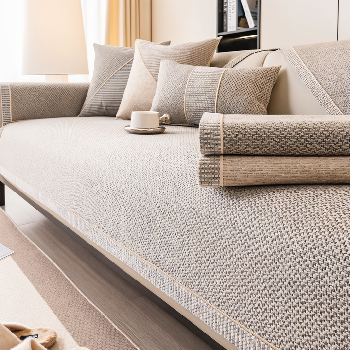 "Rutschfester Sofabezug in Hellgrau: Modernes Design, ultimative Passform & Schutz für Ihr Wohnzimmer-Sofa."