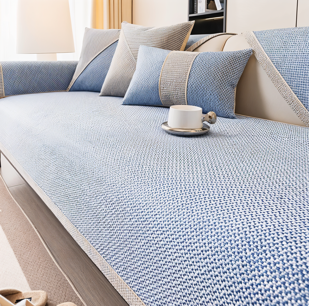 "Rutschfester Sofabezug in Hellgrau: Modernes Design, ultimative Passform & Schutz für Ihr Wohnzimmer-Sofa."