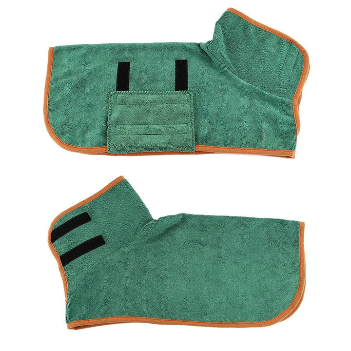 "Saugstarker Hundebademantel aus Mikrofaser in Blau, Braun, Gelb, Grau oder Grün, perfekt für nasse Hunde."