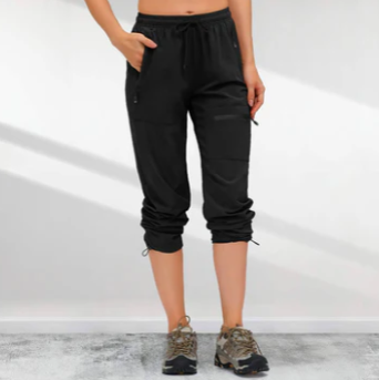 "Schnelltrocknende Damen Cargo Wanderhose, leicht, beige, Taschen, ideal für Outdoor-Aktivitäten und Alltag."