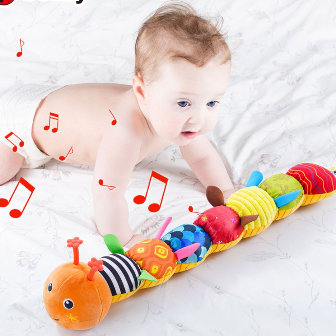Sensorische Plüsch Rassel-Raupe mit Musik, bunten Farben und Texturen, ideal zur Förderung der Babyentwicklung.