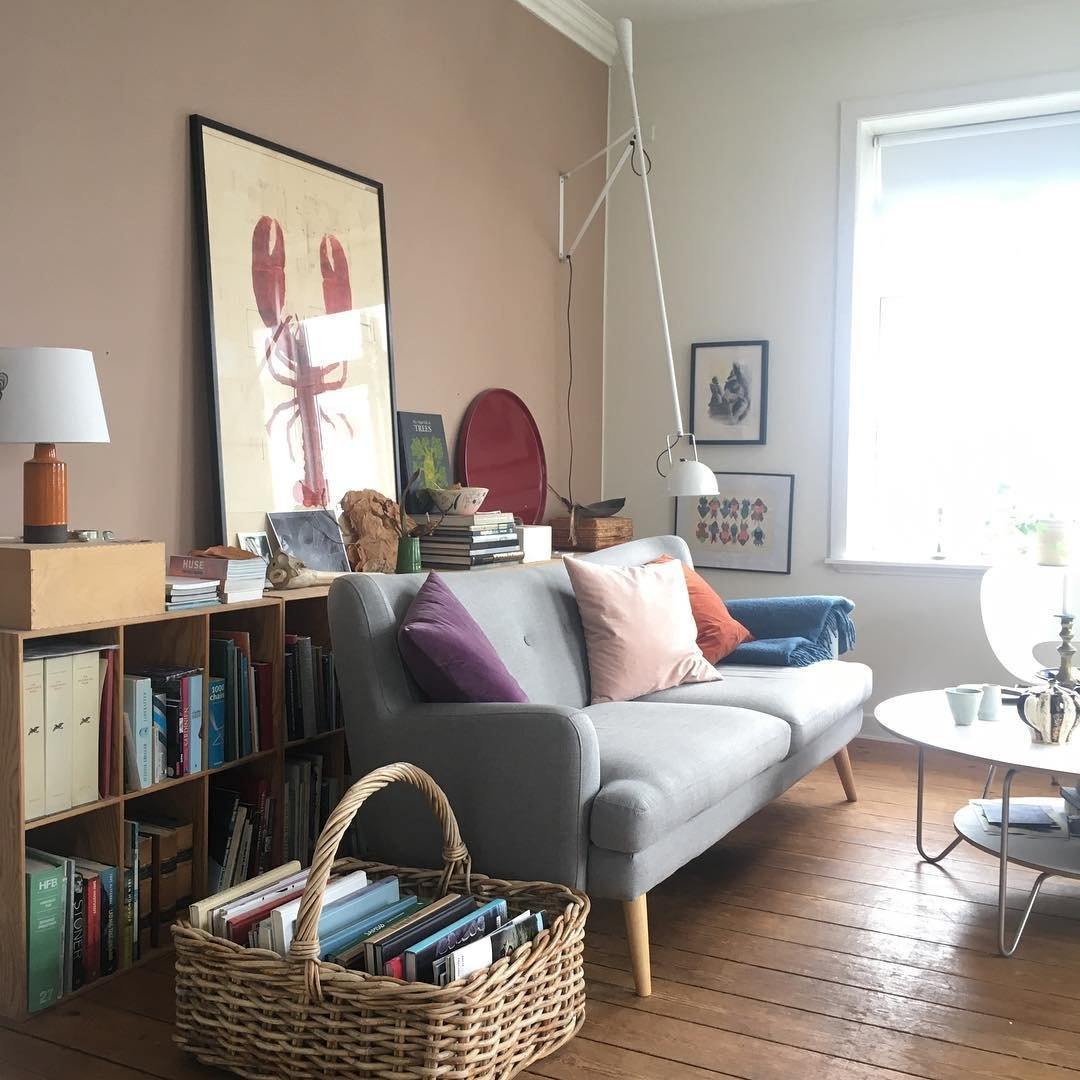 "Verstellbare Wandleuchte 265, industrielle Eleganz, Aluminiumschirm, Metallrahmen, flexible Beleuchtung für Zuhause."