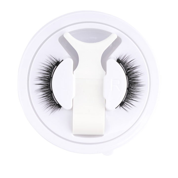 "Wiederverwendbare magnetische Wimpern für mühelosen Glamour, keine Kleber, voluminöser natürlicher Look, einfach anzuwenden.