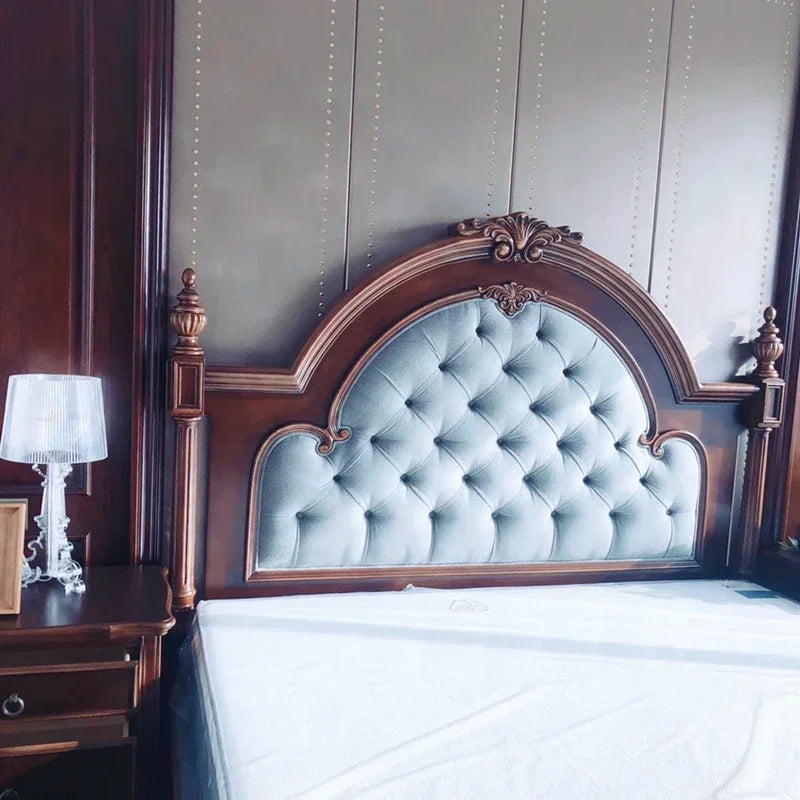 "Zarie verstellbare Tischlampe aus Acryl im modernen Barockdesign, höhenverstellbar, ideal als stylisches Wohnaccessoire."