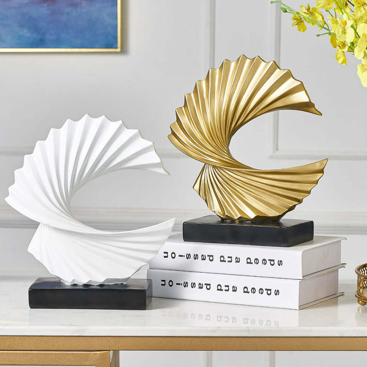 Mond Skulptur Deko Figur Halbmond Modern Gold Weiß