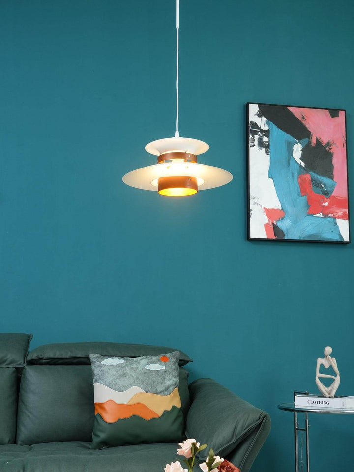 Moderne Metall-Pendelleuchte