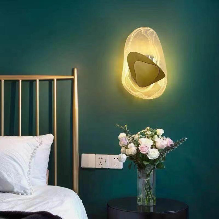 Moderne LED-Wandleuchte aus Glas