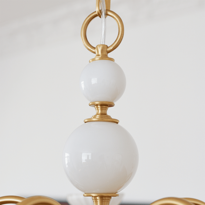 Eleganter Cremefarbener Glas Kronleuchter
