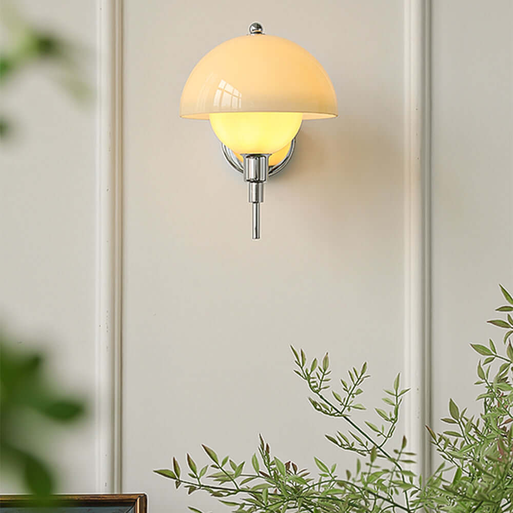 Pilz Design Glas Wandleuchte Creme