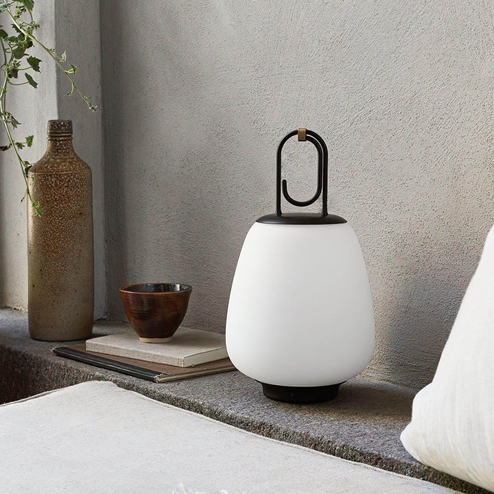 Lampe de table à piles, lanterne LED portable