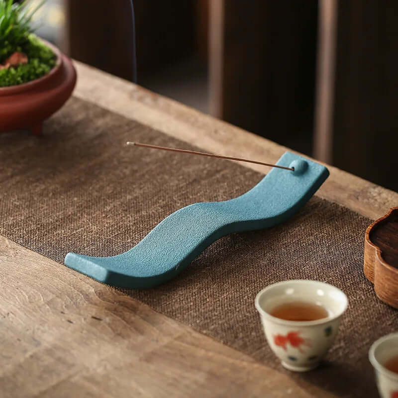 Keramik Räucherstäbchenhalter Wellen-Design