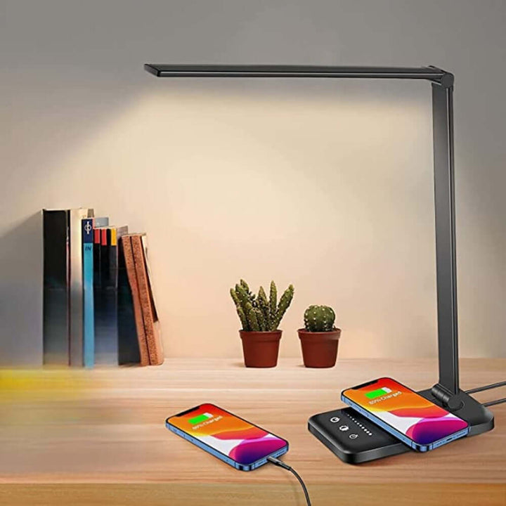 Einstellbare LED Schreibtischlampe mit USB