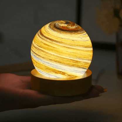 Mini lampe planète 3D avec base en bois