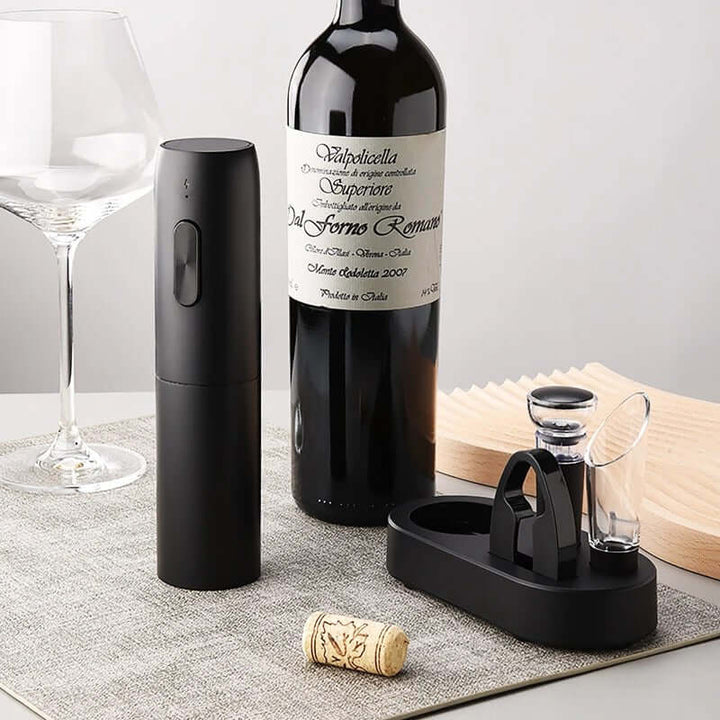 Elektrischer Weinöffner mit Zubehör