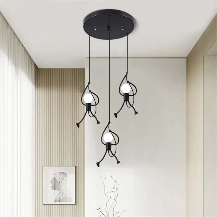 Lampe suspendue en forme de poupée ludique