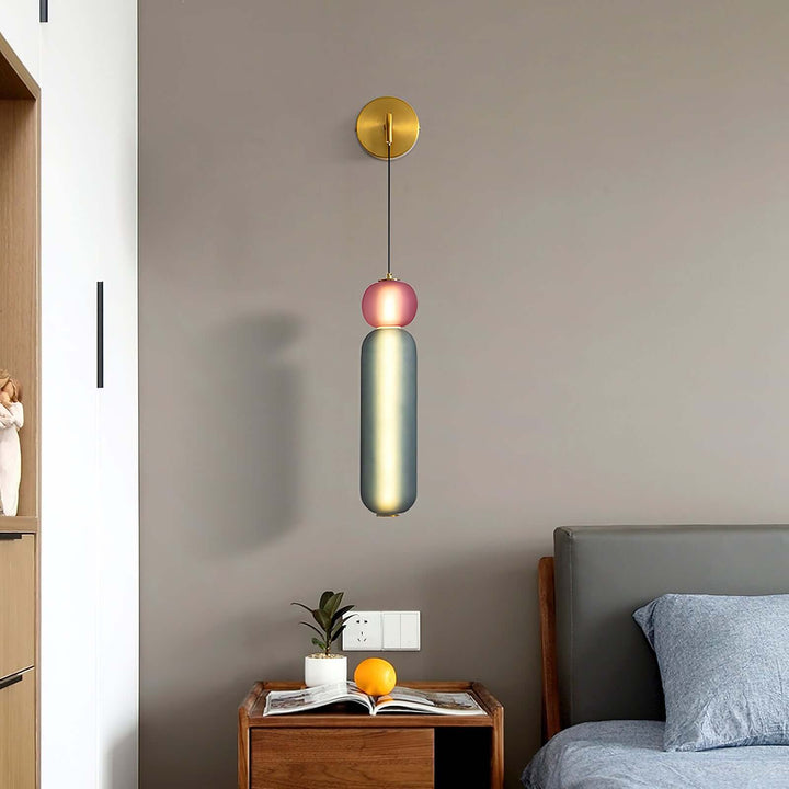Elegante Wandleuchte mit Glockenorchideen
