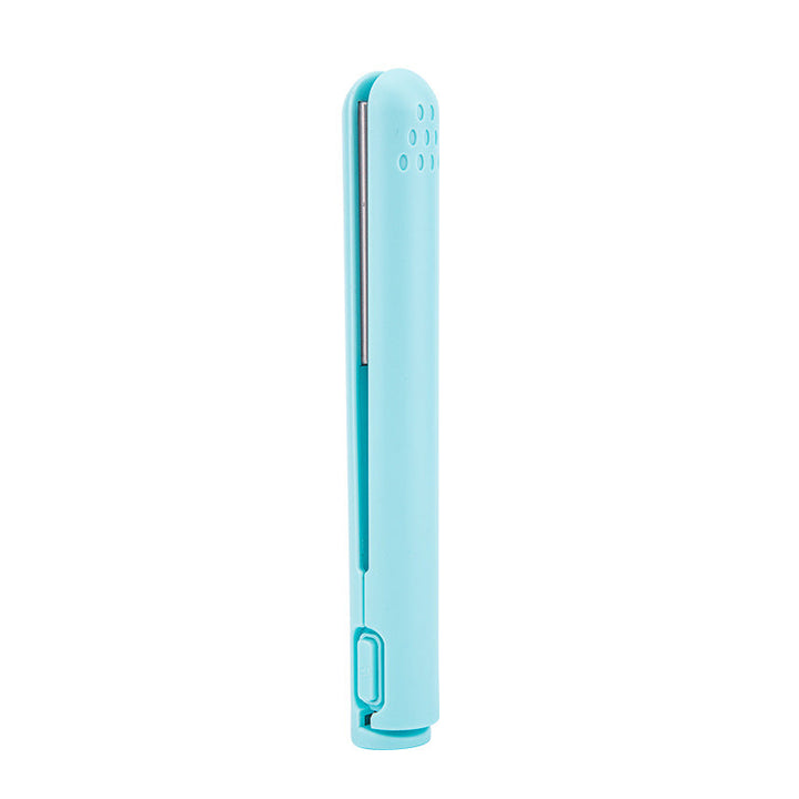 "2-in-1 Haarstyler: Glätteisen & Lockenstab im Einsatz, ergonomisches Design, flexible Frisurenoptionen."