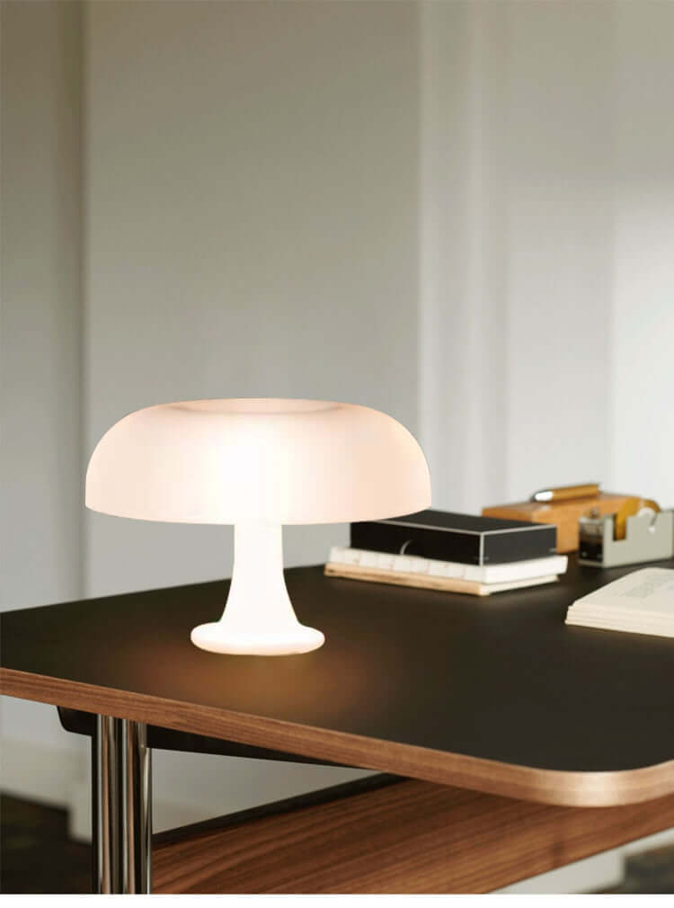 Moderne LED Tischleuchte Pilz Design