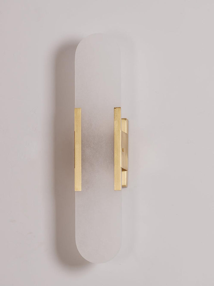 Langgestreckte Alabaster-Wandleuchte