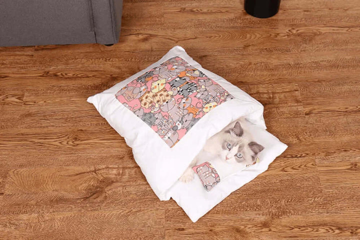 Sac de couchage pour chat en peluche pour des nuits douillettes