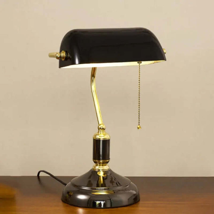 Elegante Glas-Tischlampe im europäischen Stil