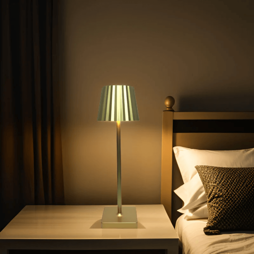 Dimmbare LED Tischlampe, Kabellos