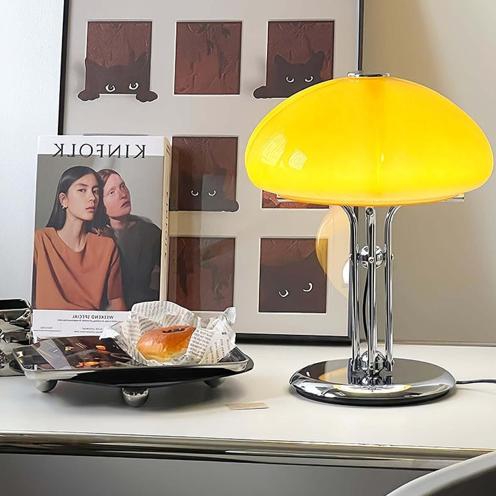 Pilz Design Tischlampe Glas Bernstein
