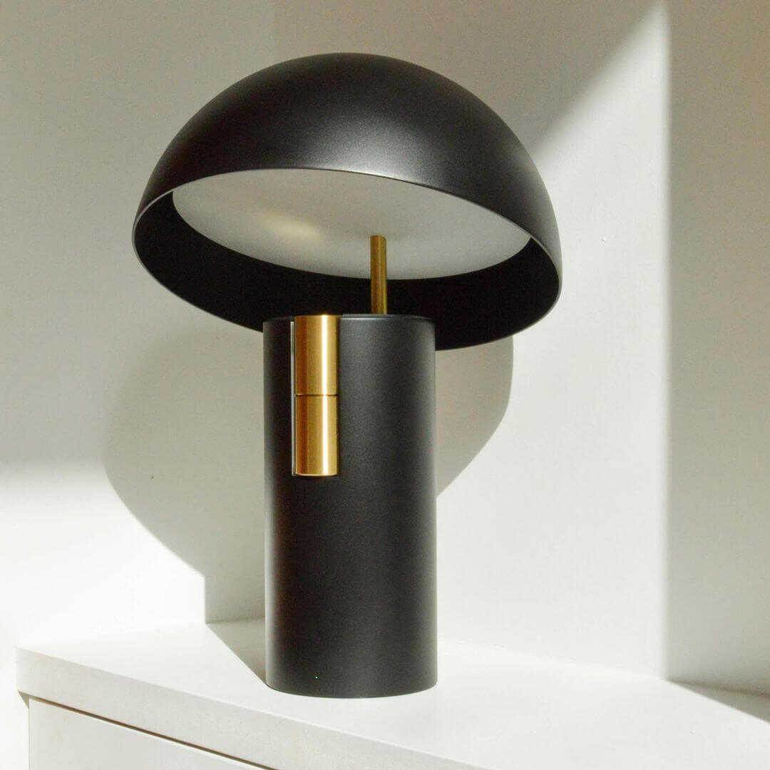 Lampe de table au design moderne avec cylindres rotatifs