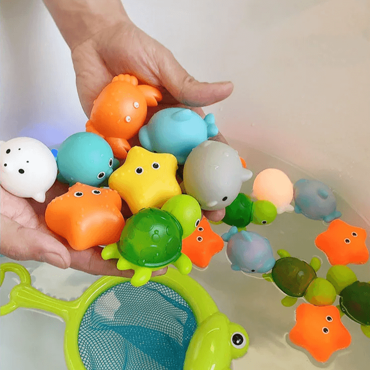Badespielzeug Set mit LED, Wasserspielzeug für Kinder