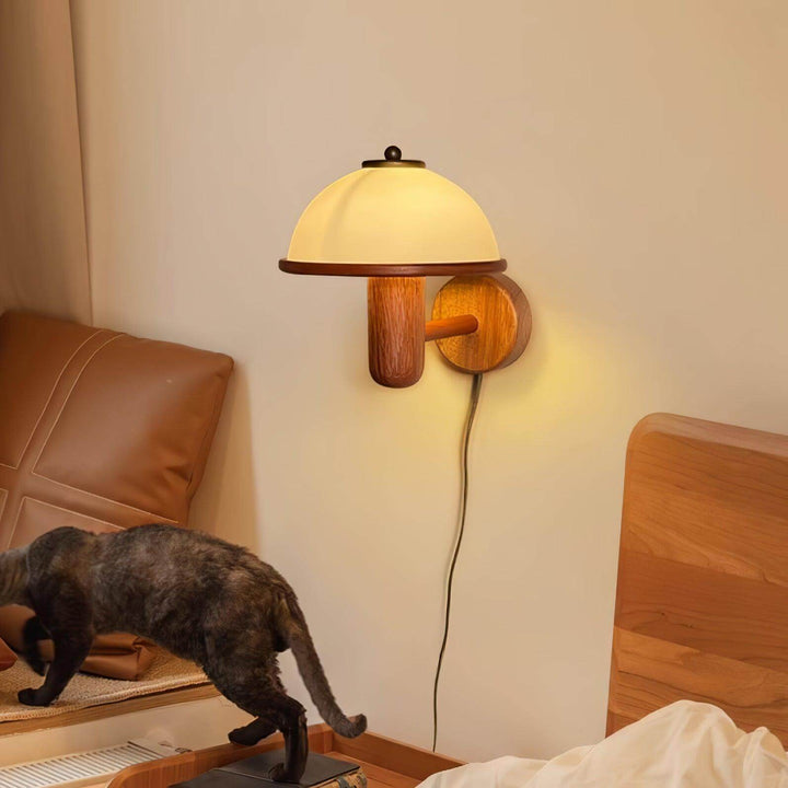 Pilz Design Wandleuchte Holz Modern