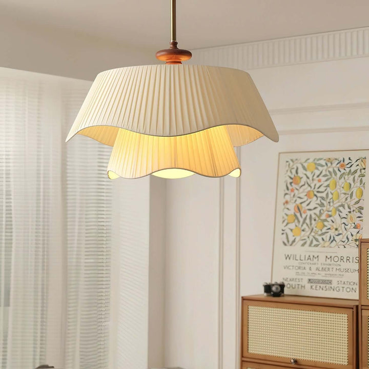 Moderne Pendelleuchte mit Metallakzente