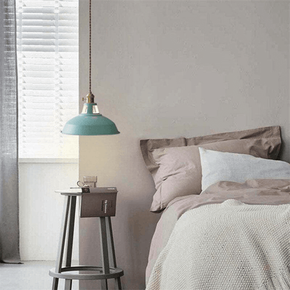 Lampe suspendue LED colorée au design moderne en métal