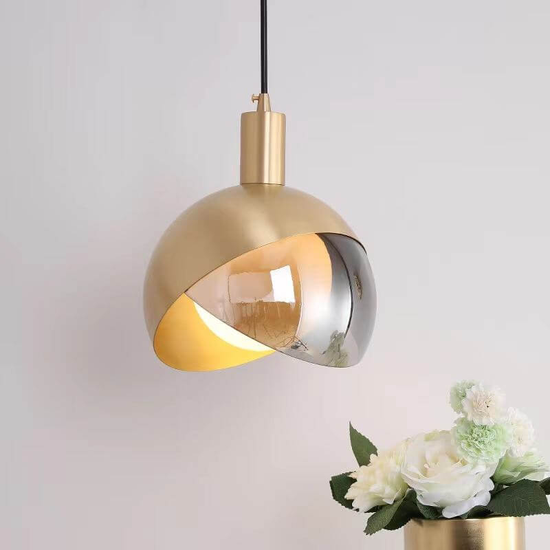Goldene Pendelleuchte Rauchglas