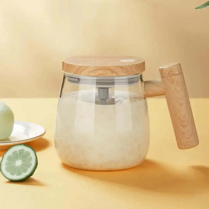 Selbstumrührende Tasse mit Holzdesign – Intelligente Kaffee