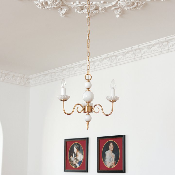 Eleganter Cremefarbener Glas Kronleuchter