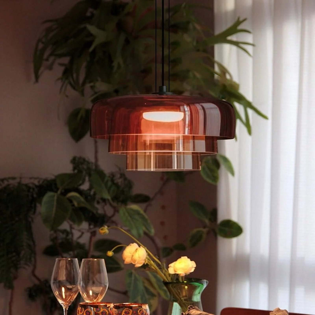 Elegante Glas-Pendelleuchte mit LED