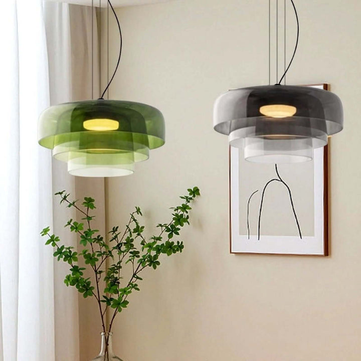 Elegante Glas-Pendelleuchte mit LED